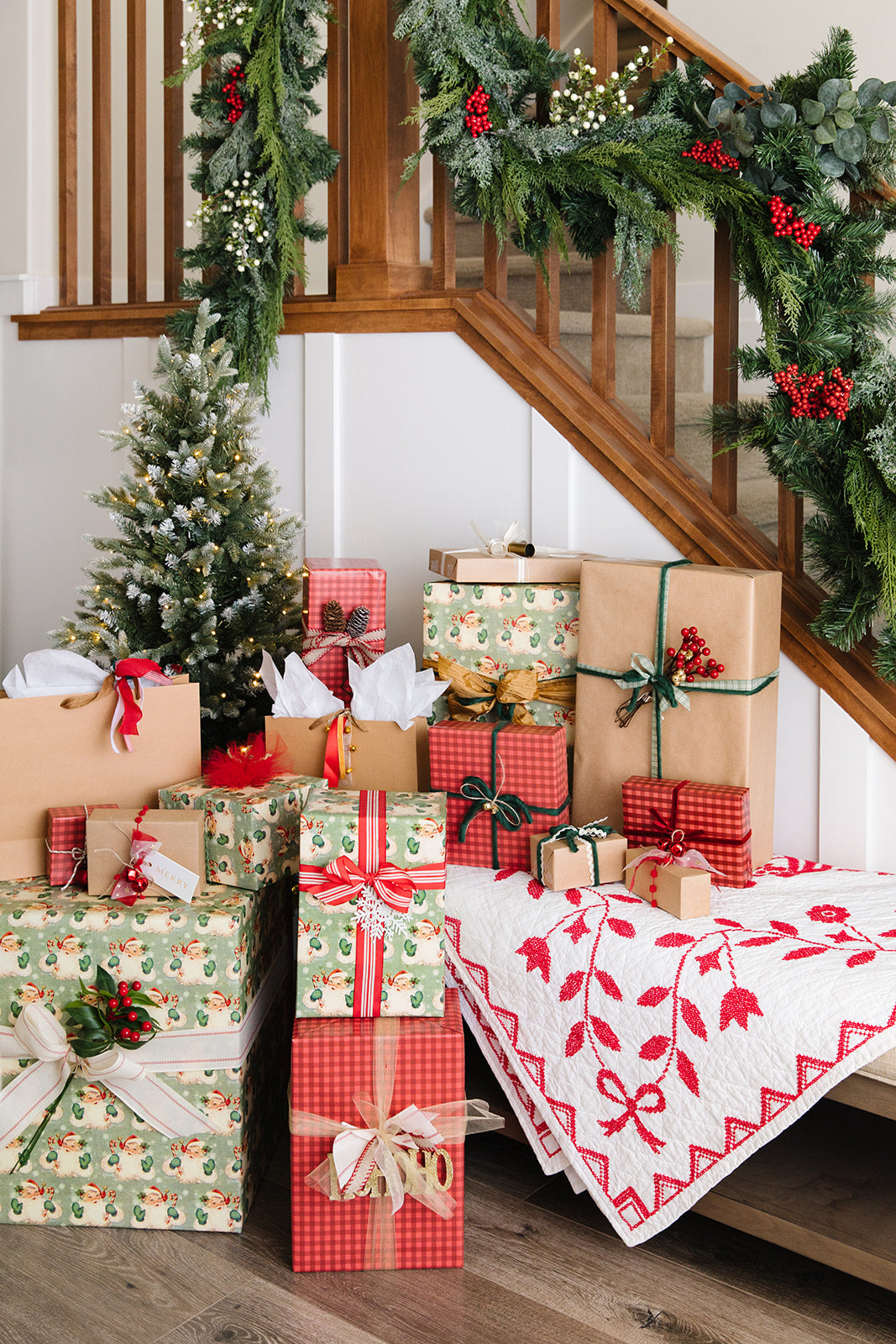 Vintage Santa Wrap Roll