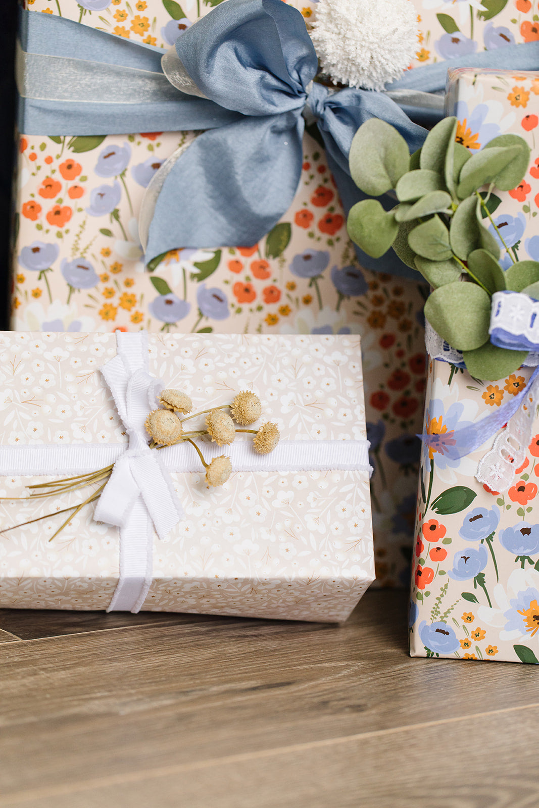 Neutral Floral Wrap Roll